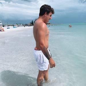 Meet your Posher, Christian